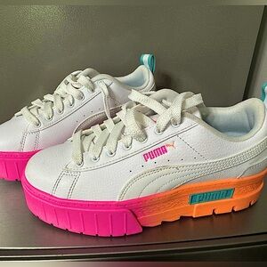 Puma White Sneakers with Pink and Orange Soles Size 5.5